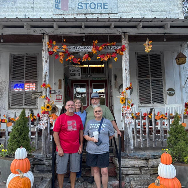 Doris & Randall Creecy from Waynesboro & Patricia & Mike Lentz from Columbia